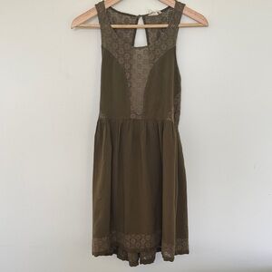 Olive Green Lace Panel Sleeveless Dress with Pockets